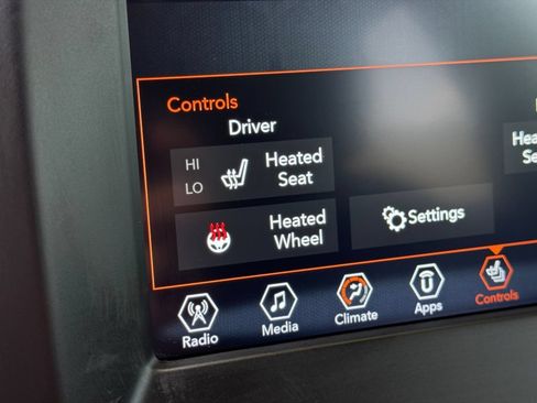 Used 2018 Jeep Compass Latitude w/ Popular Equipment Group AWD/4WD image 29