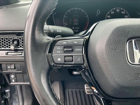 Used 2023 Honda Civic Sport image 16