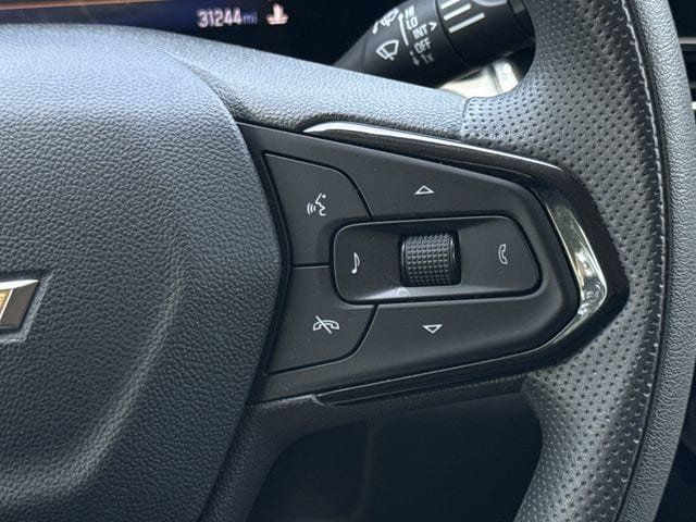 Used 2025 Chevrolet Trax LT FWD image 15