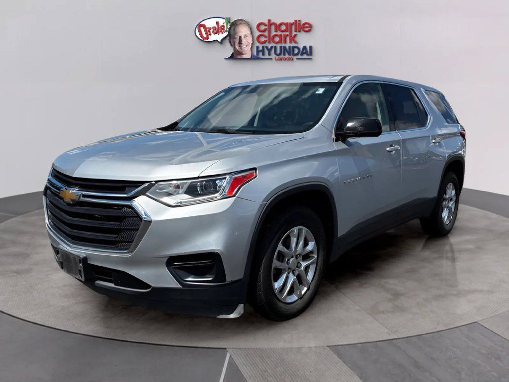 Used 2019 Chevrolet Traverse LS FWD image 1