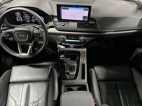 Used 2023 Audi Q5 e Premium Plus w/ Premium Plus Package image 12