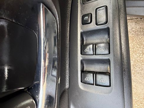 Used 2020 Mitsubishi Outlander ES image 19