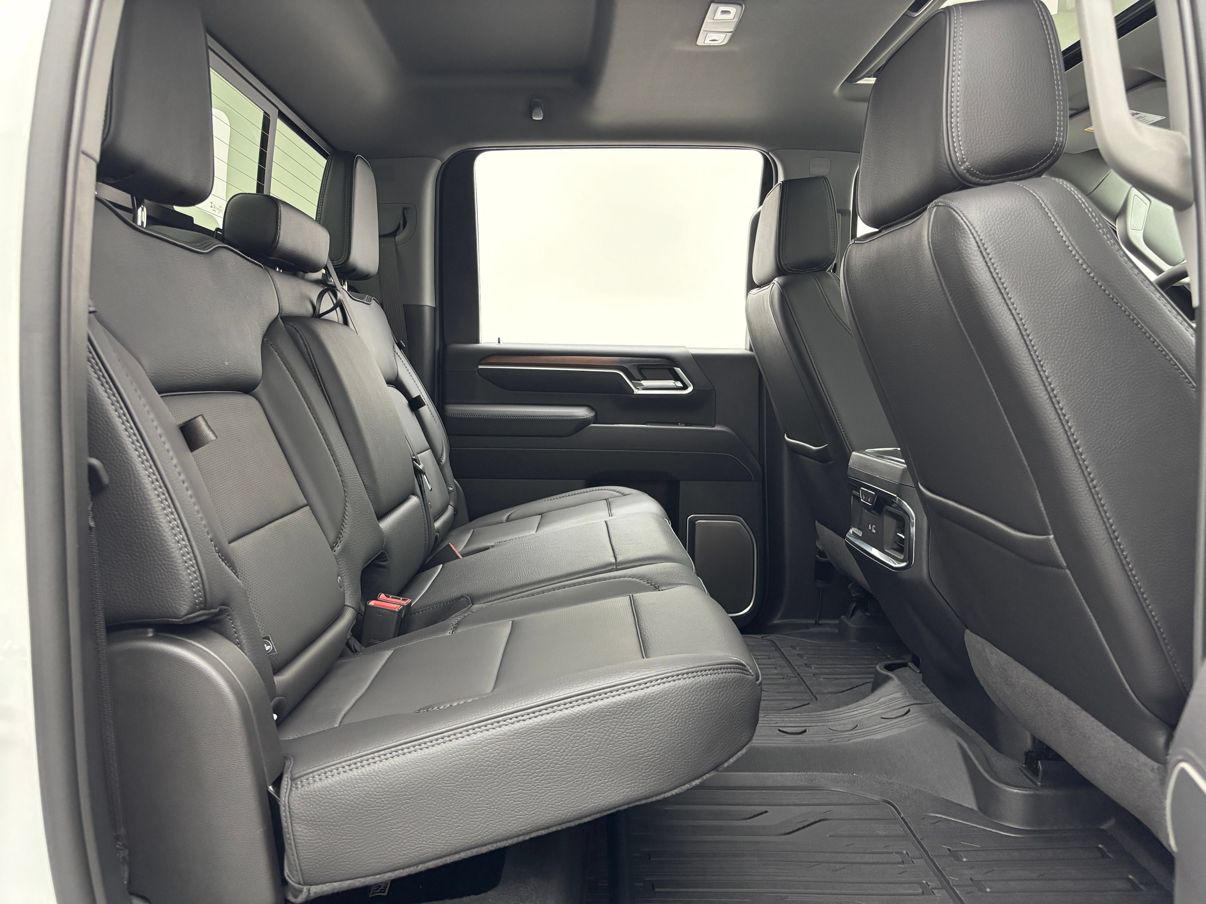 New 2026 GMC Sierra 3500 Denali w/ Denali Reserve Package AWD/4WD image 43
