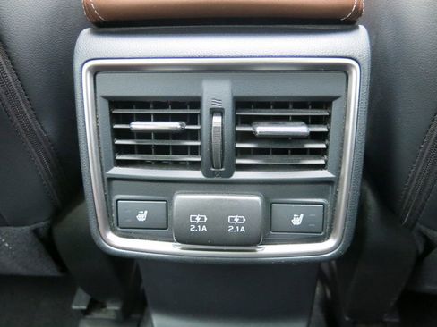 Used 2022 Subaru Forester Touring w/ Popular Package #2 image 33