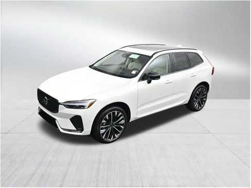 New 2026 Volvo XC60 B5 Ultra w/ Protection Package Premier AWD/4WD image 13