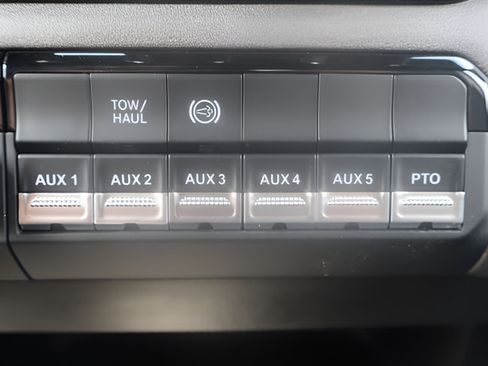 New 2026 RAM 3500 Tradesman w/ Chrome Appearance Group A AWD/4WD image 15