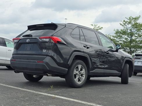 Used 2024 Toyota RAV4 XLE w/ Convenience Package AWD/4WD image 5
