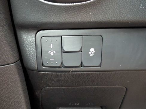 Used 2015 Kia Soul FWD image 24