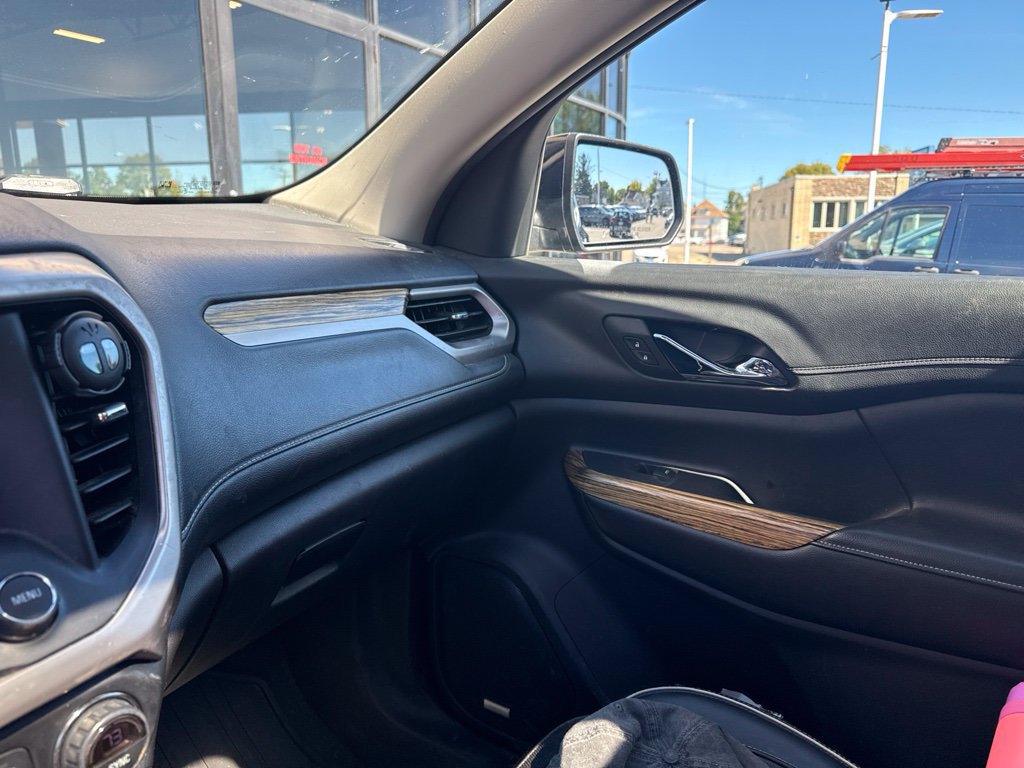 Used 2019 GMC Acadia Denali AWD/4WD image 9