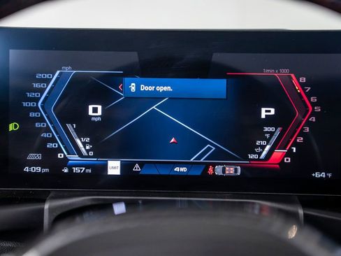 Used 2025 BMW M4 xDrive Competition w/ Executive Package image 39