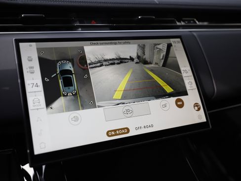 Certified 2025 Land Rover Range Rover Sport image 24