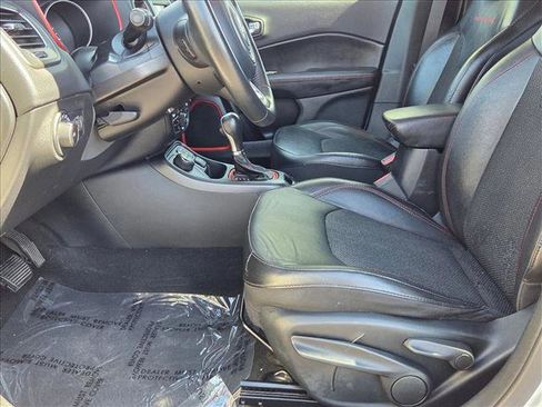 Used 2019 Jeep Compass Trailhawk image 15