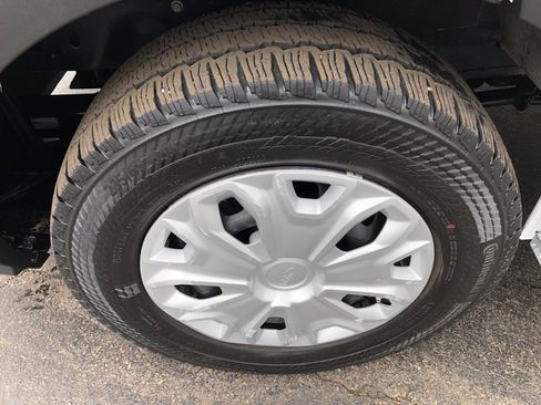 Used 2024 Ford Transit 250 Low Roof w/ Exterior Upgrade Package image 10