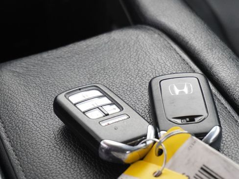 Used 2019 Honda Civic EX-L image 22