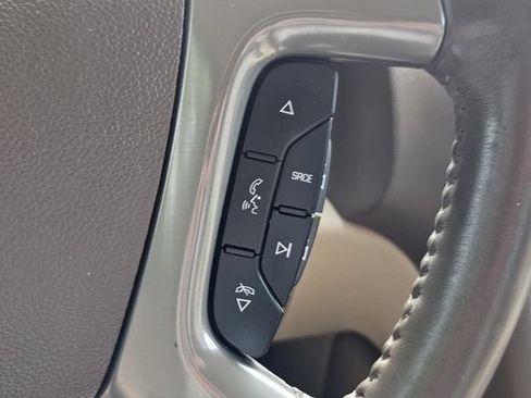 Used 2013 Chevrolet Avalanche LTZ RWD image 30