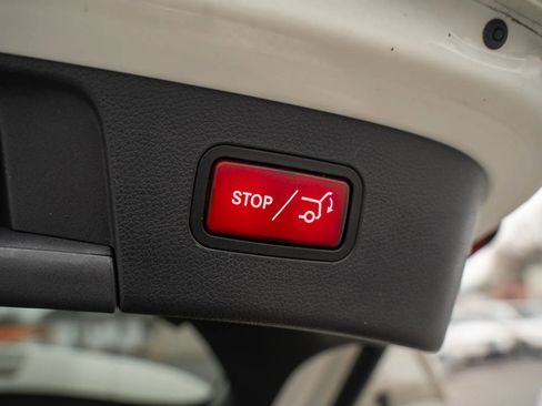 Used 2015 Mercedes-Benz GLA 250 4MATIC image 10