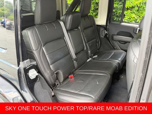 Used 2019 Jeep Wrangler Unlimited Sahara w/ Quick Order Package 24M Moab AWD/4WD image 38