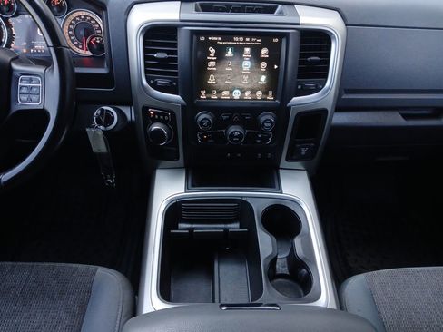 Used 2017 RAM 1500 Lone Star RWD image 3