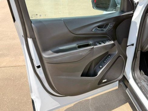 Certified 2021 Chevrolet Equinox Premier FWD image 12