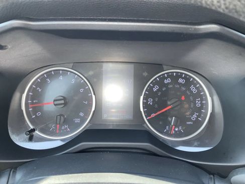 Used 2020 Toyota RAV4 LE w/ All Weather Liner Package AWD/4WD image 10
