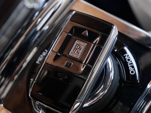 Certified 2023 Rolls-Royce Phantom Sedan RWD image 37