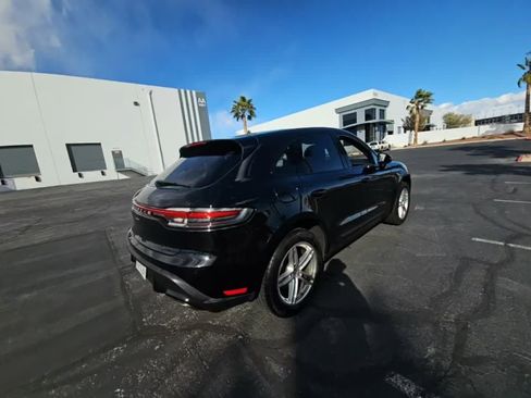 Used 2024 Porsche Macan image 2
