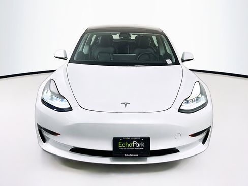 Used 2023 Tesla Model 3 Standard Range RWD image 2
