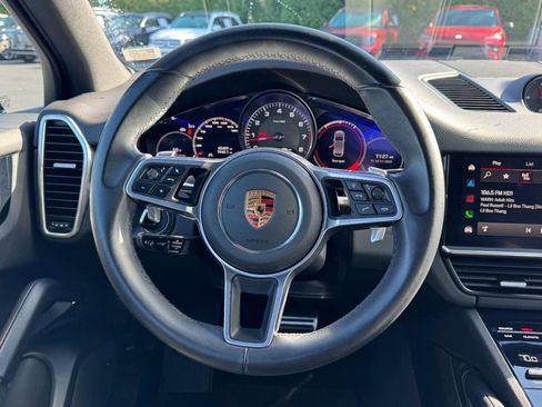 Used 2023 Porsche Cayenne S Platinum image 14