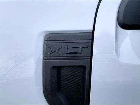 New 2025 Ford Maverick XLT w/ XLT Luxury Package AWD/4WD image 9