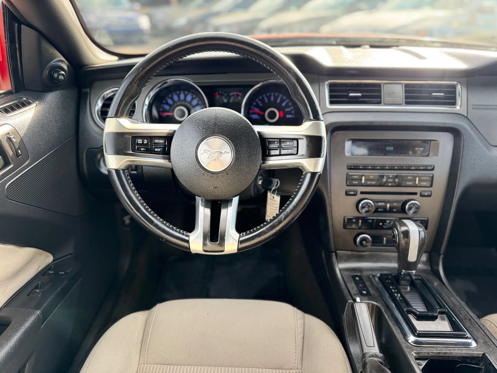 Used 2014 Ford Mustang Convertible RWD image 18