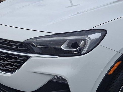 Used 2022 Buick Encore GX Essence w/ Experience Buick Package image 9