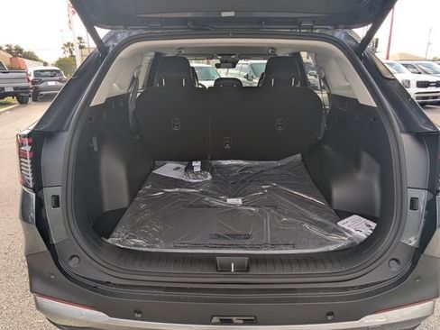 New 2026 Kia Sportage EX FWD image 12