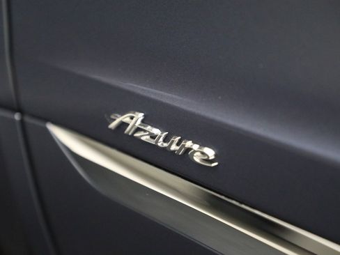 New 2025 Bentley Bentayga Extended Wheelbase image 16