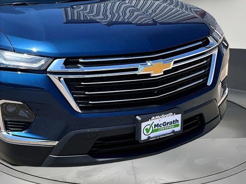 Used 2023 Chevrolet Traverse LT w/ LT Premium Package AWD/4WD image 36