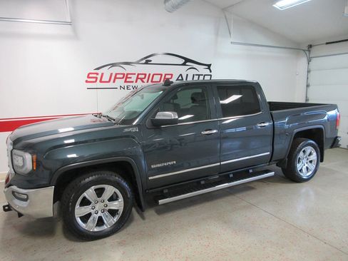 Used 2017 GMC Sierra 1500 SLT image 1