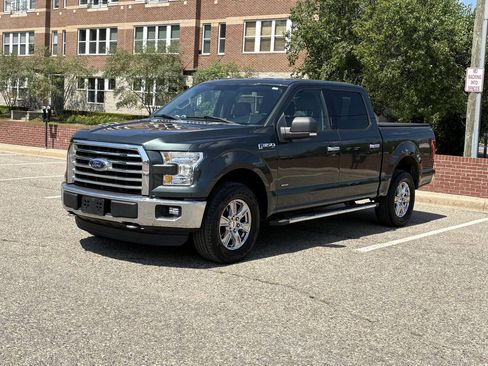 Used 2015 Ford F150 XLT w/ Equipment Group 302A Luxury AWD/4WD image 2