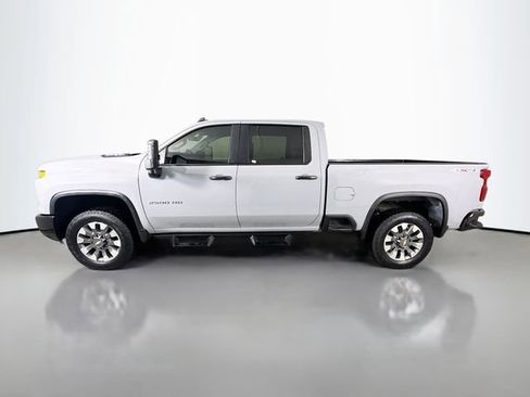 Used 2025 Chevrolet Silverado 2500 Custom w/ Custom Value Package AWD/4WD image 4