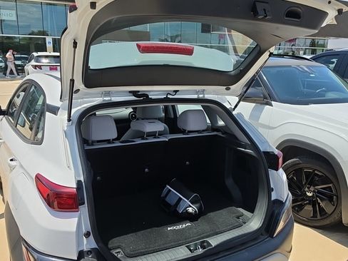 Certified 2023 Hyundai Kona SE FWD image 16