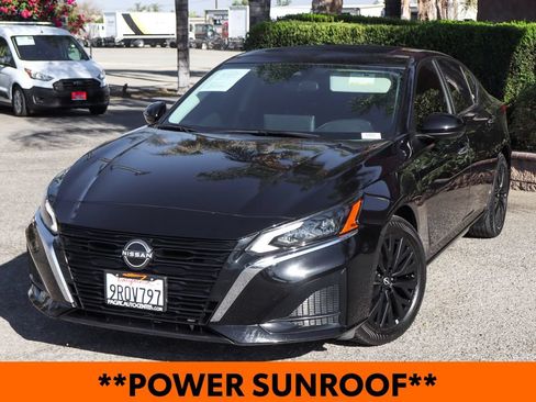 Used 2025 Nissan Altima 2.5 SV w/ SV Special Edition Package FWD image 4