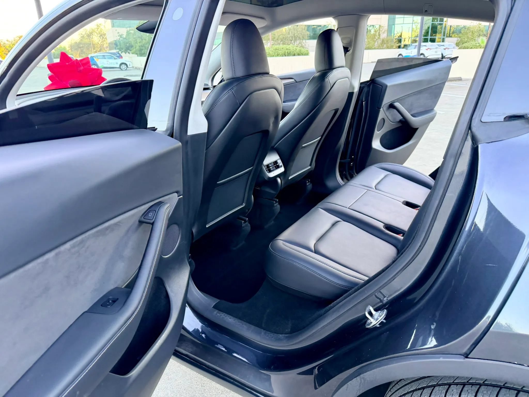 Used 2025 Tesla Model Y Long Range AWD/4WD image 20
