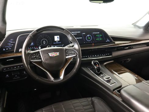 Used 2024 Cadillac Escalade Sport Platinum w/ LPO, ONYX Package AWD/4WD image 2