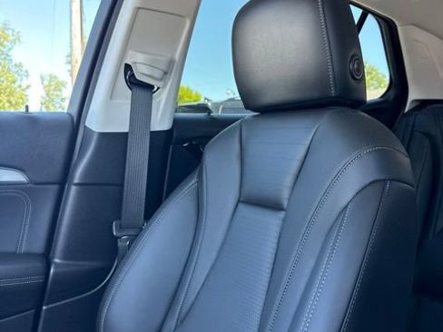 Used 2024 Buick Envision Preferred AWD/4WD image 19