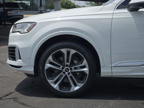 Used 2023 Audi Q7 3.0T Premium Plus AWD/4WD image 8