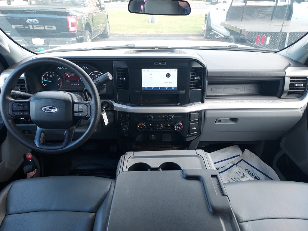Used 2025 Ford F550 4x4 Crew Cab Super Duty image 15