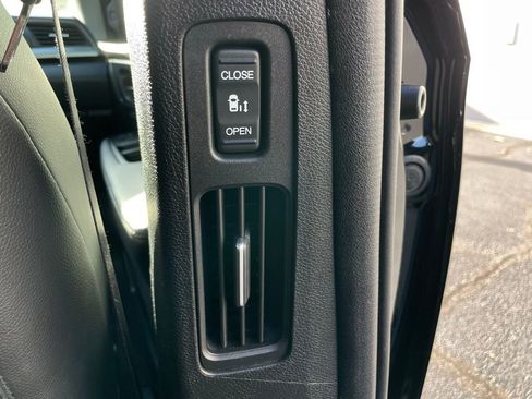 Certified 2024 Honda Odyssey EX-L image 37