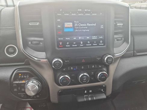 Used 2021 RAM 1500 Laramie w/ Off Road Group AWD/4WD image 8