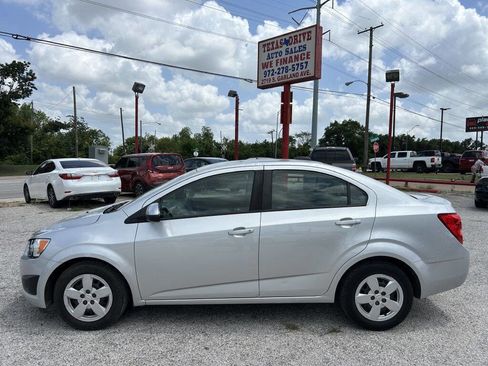 Used 2016 Chevrolet Sonic LS image 8