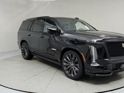 Certified 2025 Cadillac Escalade V image 7