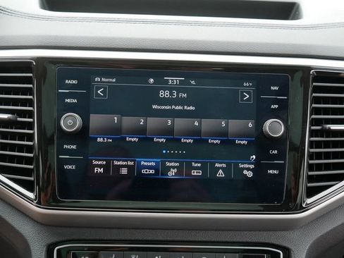 Certified 2023 Volkswagen Atlas SEL AWD/4WD image 29