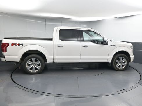 Used 2015 Ford F150 Platinum w/ Equipment Group 701A Luxury image 9